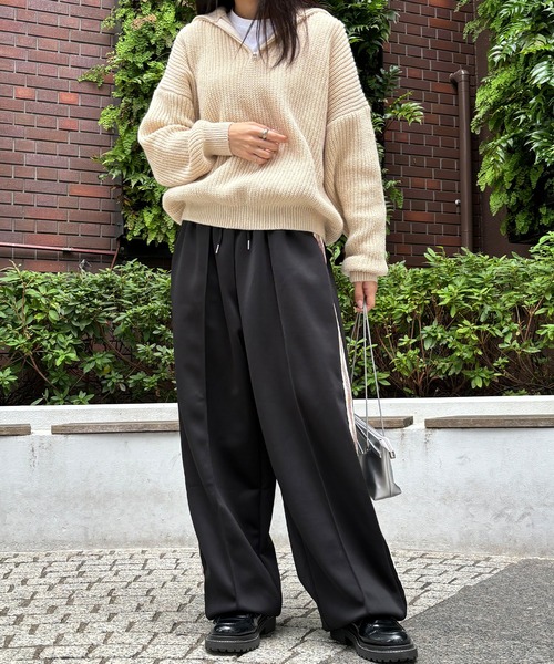 isook サイドライントラックパンツ新品 ISOOK / アイスー】サイドライントラックパンツ / ワイド