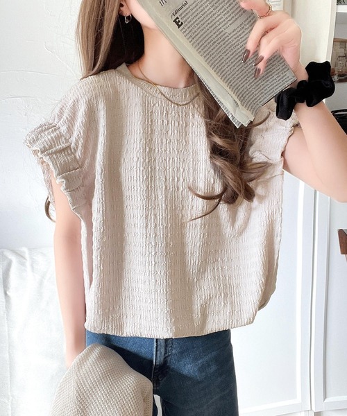 classicalelf(クラシカルエルフ)の「旬のスタイルを手に入れる。袖くしゅくしゅシャーリング風ジャガードトップス(Tシャツ/カットソー・レディース・グレイッシュベージュ/ブラック/アイボリー・X-LARGE/SMALL/MEDIUM/LARGE)」の3枚目の写真