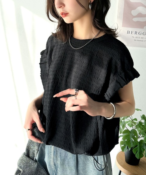classicalelf(クラシカルエルフ)の「旬のスタイルを手に入れる。袖くしゅくしゅシャーリング風ジャガードトップス(Tシャツ/カットソー・レディース・グレイッシュベージュ/ブラック/アイボリー・X-LARGE/SMALL/MEDIUM/LARGE)」の13枚目の写真