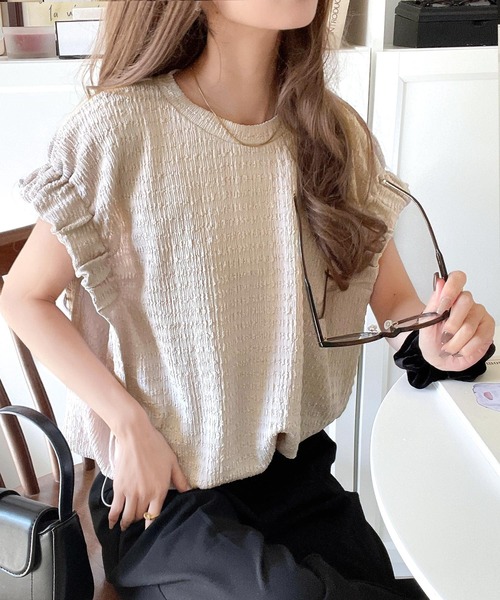 classicalelf(クラシカルエルフ)の「旬のスタイルを手に入れる。袖くしゅくしゅシャーリング風ジャガードトップス(Tシャツ/カットソー・レディース・グレイッシュベージュ/ブラック/アイボリー・X-LARGE/SMALL/MEDIUM/LARGE)」の21枚目の写真