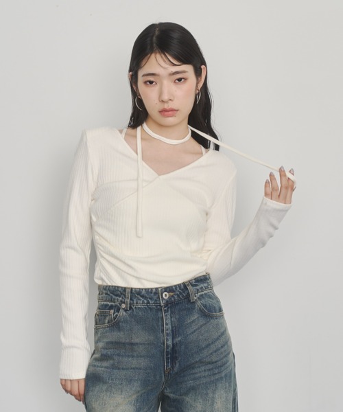 Happy John(ハッピージョン)の「design cut tops stall set/ストールデザインカットトップス(Tシャツ/カットソー・レディース・ブラック/ベージュ/ホワイト・FREE)」の2枚目の写真