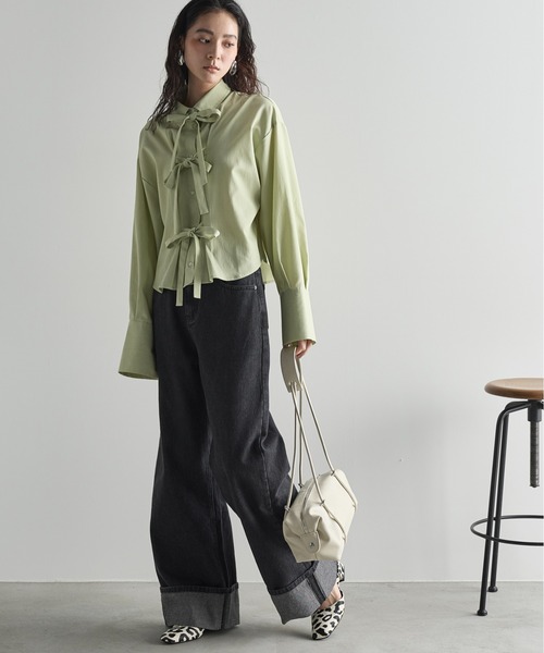 THE YOn(ザヨン)の「ロールアップヘムワイドデニムパンツ(デニムパンツ・レディース・ブルー/ブラック・M/S)」の15枚目の写真