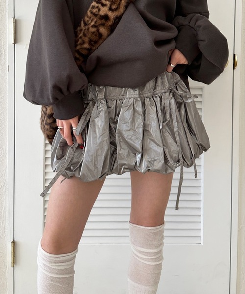 sedacle girl(セダクルガール)の「チンツバルーンミニスカート(スカート・レディース・シルバー/ブラック・SMALL/MEDIUM)」の2枚目の写真