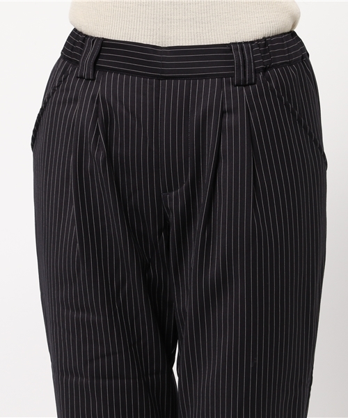 IEDIT(イディット)の「【股下丈が選べる】ララ・ステラ フィルム&裏ボア仕様の きちんと顔のストライプあったかパンツ (その他パンツ・レディース・ブラック/ダークグレー/ダークネイビー・5/7/1/4/10/2/9/3/6/8)」の10枚目の写真