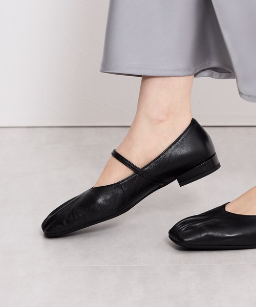 HIMIKO（ヒミコ）の「【Made in Japan】【HIMIKO】ギャザーストラップパンプス/651105（パンプス・レディース・ゴールド/ブラック/シルバー・23.0cm/22.5cm/23.5cm/24.0cm/24.5cm/22.0cm/25.0cm/25.5cm）」の15枚目の写真
