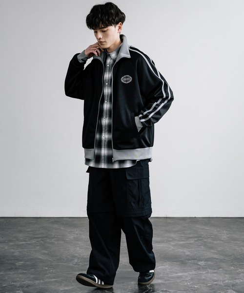 エステルダンボール サイドラインワンポイントロゴ刺繍トラック