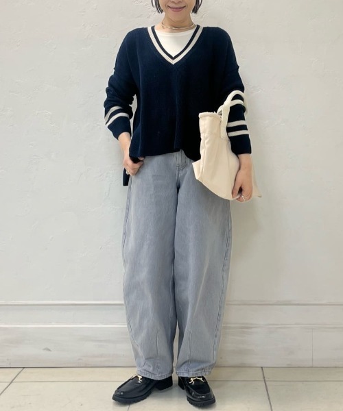 human woman(ヒューマンウーマン)の「【3サイズ展開】◆カービーデニムパンツ(デニムパンツ・レディース・グレー/ネイビー・SMALL/LARGE/MEDIUM)」の6枚目の写真