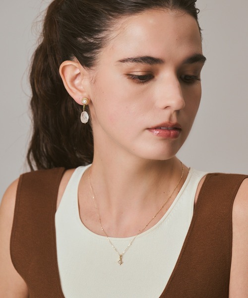 agete(アガット)の「ゴールドパールピアス(ピアス(両耳用)・レディース・ゴールド系その他・FREE)」の3枚目の写真