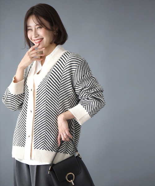 Ehre style(エーレスタイル)の「柄カーデでベーシックから脱却!大人のヘリンボーン柄(カーディガン/ボレロ・レディース・アイボリー/ブラック・FREE)」の6枚目の写真