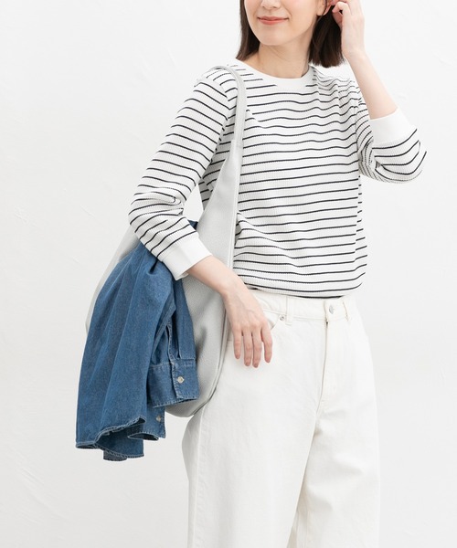 Honeys(ハニーズ)の「7分袖ワッフルクルーT(Tシャツ/カットソー・レディース・アイボリー/サックスブルー/ピンク系その他/ブルー系その他3/ホワイト系その他/ピンク/ホワイト×ネイビー/スミクロ/ミント・L/LL/M/S)」の20枚目の写真