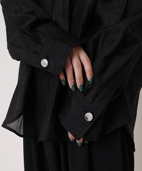 Lui's（ルイス）の「【mi-企画】プリーツシアーシャツ（シャツ/ブラウス・レディース・ブラック・FREE）」の9枚目の写真