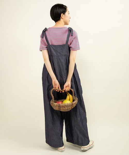 CHILD WOMAN（チャイルドウーマン）の「綿ラミーライトデニム 肩リボンサロペット（サロペット/オーバーオール・レディース・ネイビー・FREE）」の4枚目の写真