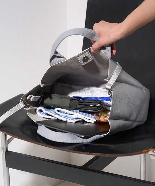 collex（コレックス）の「【Varje Dag】3WAY スクエアトートバッグ（トートバッグ・レディース・ブラック/グレイッシュベージュ/シルバー・フリー）」の15枚目の写真