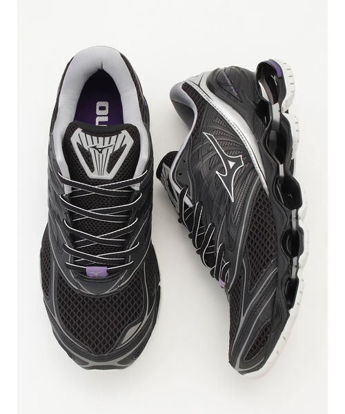MIZUNO(ミズノ )の「【MIZUNO】D1GA250701 Wave Prophecy LS(スニーカー・メンズ・シルバー・26cm/26.5cm/27cm/27.5cm/28cm/28.5cm)」の6枚目の写真