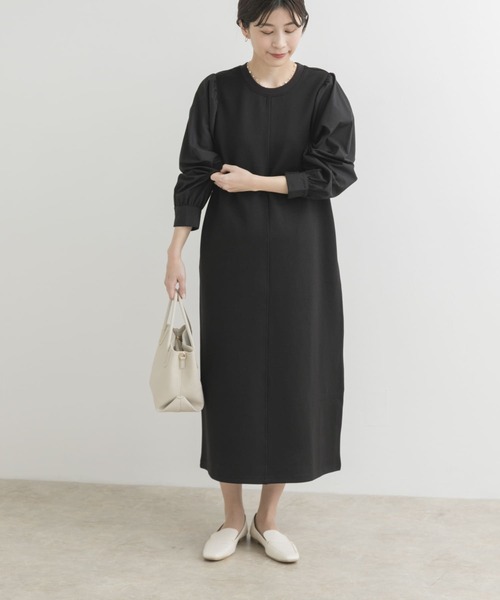 URBAN RESEARCH DOORS(アーバンリサーチドアーズ)の「ボリュームスリーブドッキングワンピース(ワンピース・レディース・ブラック/ブラック系その他・MEDIUM)」の12枚目の写真