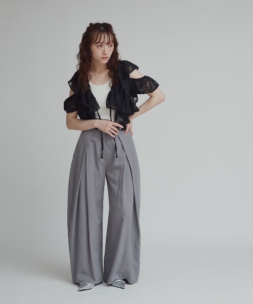 W:Huku(フーク)の「フリルカラー ショート丈 2way ボレロ ブラウス / ノースリーブ フレンチスリーブ 袖なし(カーディガン/ボレロ・レディース・オフホワイト/ブラック/ライトグレー・M/L)」の9枚目の写真