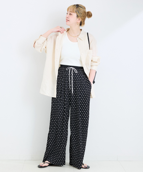 B.C STOCK(ベーセーストック)の「《追加》Wベルトプリーツイージーパンツ(その他パンツ・レディース・ブラック/アイボリー・FREE)」の3枚目の写真