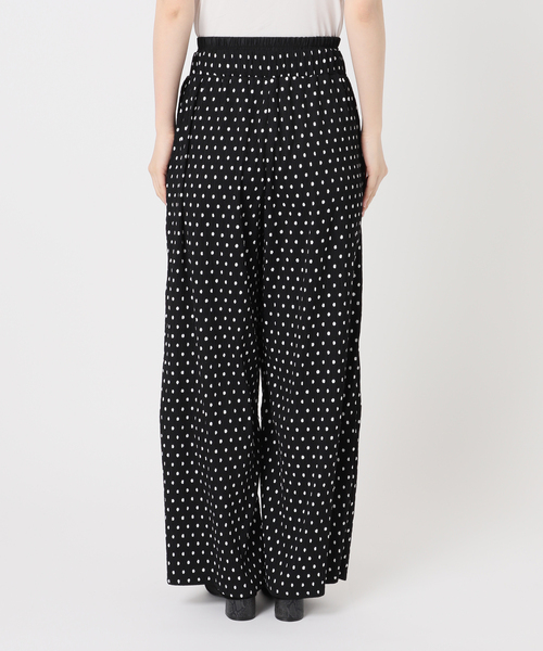 B.C STOCK(ベーセーストック)の「《追加》Wベルトプリーツイージーパンツ(その他パンツ・レディース・ブラック/アイボリー・FREE)」の22枚目の写真