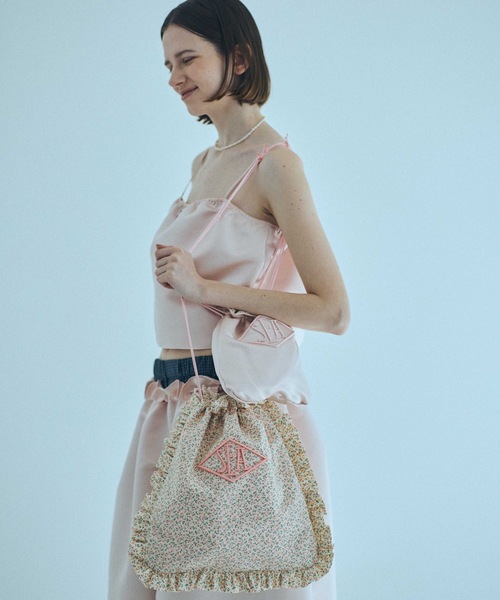 SEA（シー）の「SEAリバーシブル ショルダーバッグ M（ハンドバッグ・レディース・ピンク/ブラック・ONE SIZE）」の5枚目の写真