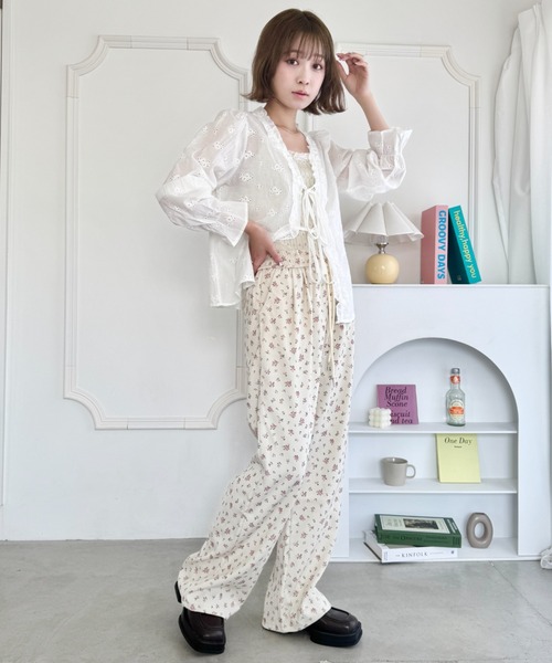 インスタ人気TEOパンツ 花柄ゴブランサルエルパンツ セール】小花柄イージーパンツ（その他パンツ）｜SOLLON
