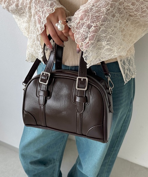 apres jour clair(アプレジュールクレア)の「【apres jour clair×ARIAZ】ベルトハンドルショルダーバッグ(ショルダーバッグ・レディース・ブラック/ダークブラウン・FREE)」の6枚目の写真