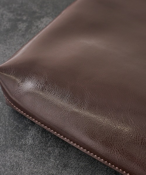 TETE HOMME(テットオム)の「スプリットレザートートバッグ(縦型)(ビジネスバッグ・メンズ・グレー/ブラウン系1/ネイビー/ブラック/ブラウン・FREE)」の16枚目の写真