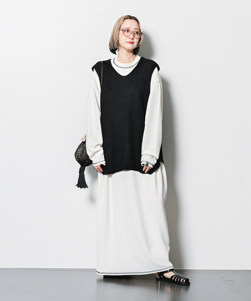 SEEALL（シーオール）の「SEEALL WIDE COLLOR RIB TOP SAW53 KJ601：ニットトップス（ニット/セーター・レディース・ブラック・FREE）」の2枚目の写真