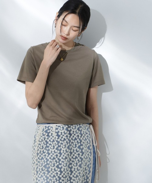 NANO universe(ナノユニバース)の「Anti Soaked(R) 汗染み防止クルーネックTシャツ(Tシャツ/カットソー・レディース・ホワイト/ブラック/カーキ/チャコール・S/M/L)」の4枚目の写真