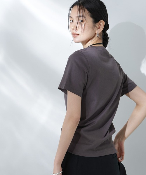 NANO universe(ナノユニバース)の「Anti Soaked(R) 汗染み防止クルーネックTシャツ(Tシャツ/カットソー・レディース・ホワイト/ブラック/カーキ/チャコール・S/M/L)」の7枚目の写真