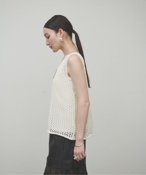 Lutim by u（ルチバイユー）の「Mesh Knit Vest / メッシュニットベスト（ベスト・レディース・チャコールグレー/ナチュラル/ホワイト・FREE）」の4枚目の写真