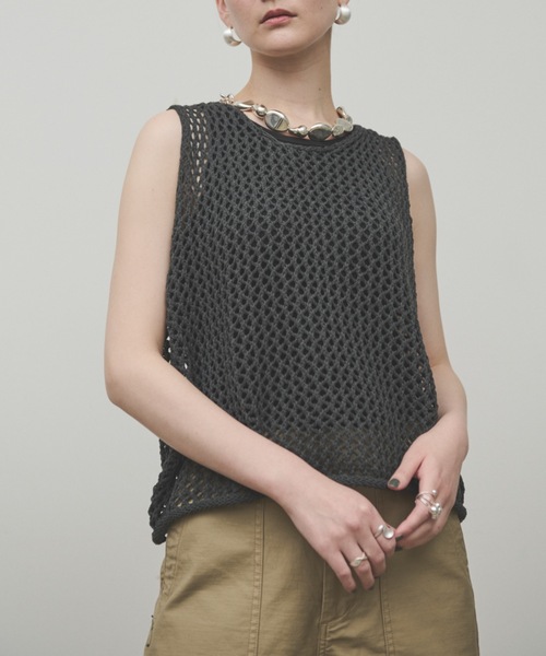 Lutim by u（ルチバイユー）の「Mesh Knit Vest / メッシュニットベスト（ベスト・レディース・チャコールグレー/ナチュラル/ホワイト・FREE）」の11枚目の写真