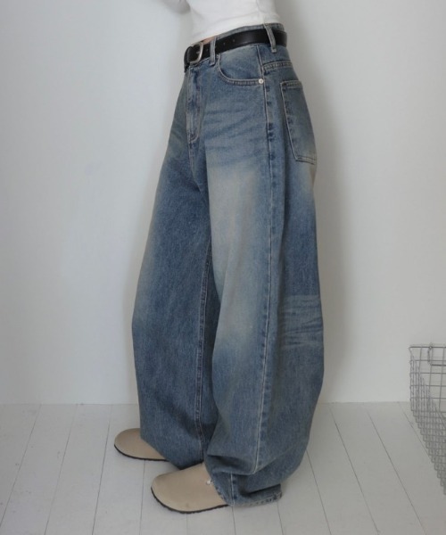 BEIDELLI（ベイデリー）の「[BELLIDE MADE] バルーンワイドデニムパンツ（デニムパンツ・レディース・ダークグレー/ブルー・SMALL/MEDIUM/LARGE）」の2枚目の写真