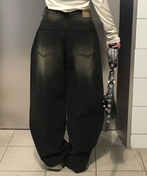 BEIDELLI（ベイデリー）の「[BELLIDE MADE] バルーンワイドデニムパンツ（デニムパンツ・レディース・ダークグレー/ブルー・SMALL/MEDIUM/LARGE）」の15枚目の写真