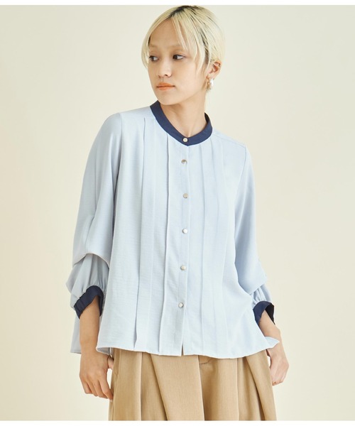 Settimissimo(セッティミッシモ)の「バンドカラー ピンタック 2WAY スリーブ ブラウス(シャツ/ブラウス・レディース・オフホワイト/ブルー・FREE)」の13枚目の写真