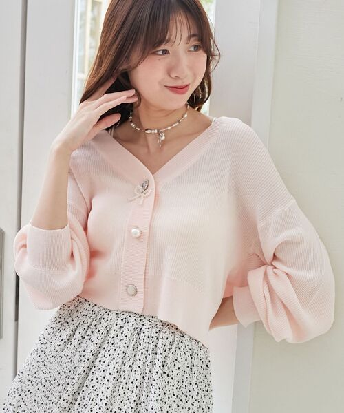 MAJESTIC LEGON（マジェスティックレゴン）の「チャームボタンUVカットカーディガン（カーディガン/ボレロ・レディース・オフホワイト/イエロー/ピンク/レッド/ブルー/ブラック・MEDIUM）」の10枚目の写真