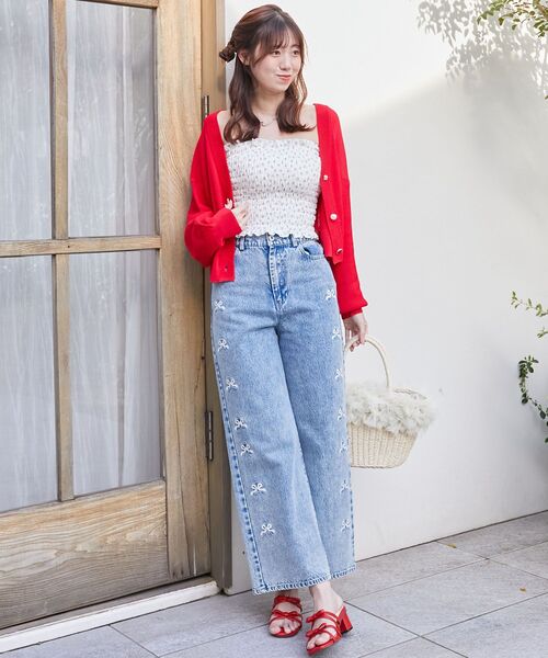 MAJESTIC LEGON（マジェスティックレゴン）の「チャームボタンUVカットカーディガン（カーディガン/ボレロ・レディース・オフホワイト/イエロー/ピンク/レッド/ブルー/ブラック・MEDIUM）」の17枚目の写真