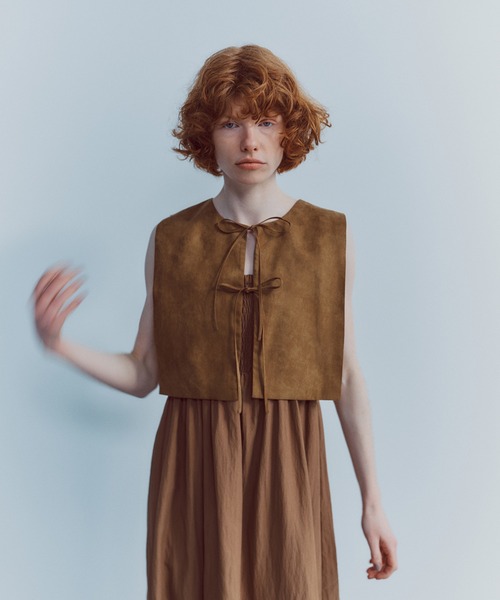 N.（N. Natural Beauty Basic）（エヌエヌナチュラルビューティーベーシック）の「フェイクスウェードリボンベスト＆ベアワンピース（ワンピース・レディース・ブラウン/グレー・MEDIUM）」の12枚目の写真