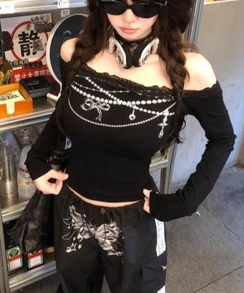 SHEENA(シーナ)の「チャームデザインレースオフショルトップス(Tシャツ/カットソー・レディース・ブラック/ホワイト・M)」の16枚目の写真