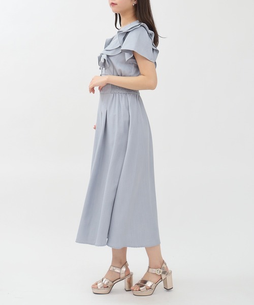 ASTORIA ODIER（アストリアオディール）の「ラッフルフリルスキッパーワンピース（ワンピース・レディース・ホワイト×ブルー/サックスブルー/ネイビー/ラベンダー・MEDIUM）」の11枚目の写真