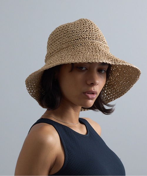 COLONY 2139(コロニートゥーワンスリーナイン)の「手編みつば広ペーパーハット(ハット・レディース・ブラック/ベージュ/モカ・FREE)」の3枚目の写真