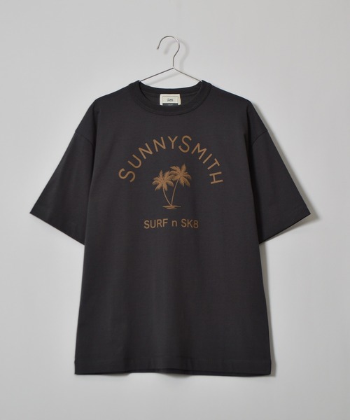 ◆AMIRI◆ サニープレイス ロゴプリント コットンTシャツ Amiri メンズ サニープレイス コットンTシャツ (すべての新品