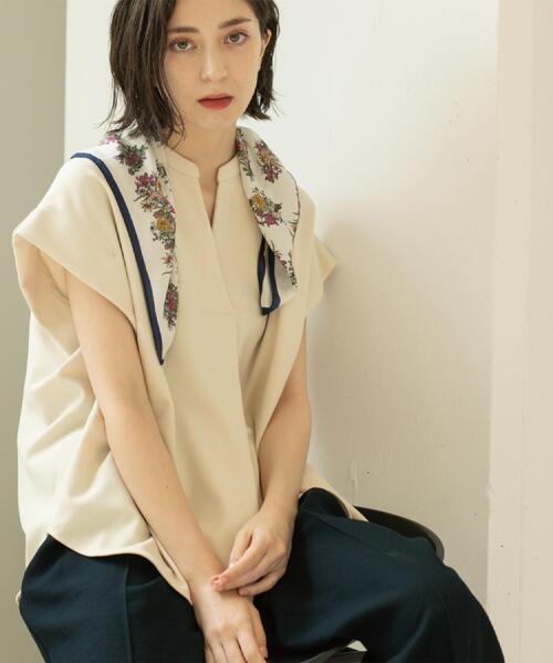 OPAQUE.CLIP（オペークドットクリップ）の「スキッパーフレンチスリーブトップス【UV/吸水速乾/洗濯機洗い可】（Tシャツ/カットソー・レディース・ホワイト/ブラック/ネイビー/ライトベージュ・40/38/36/42）」の2枚目の写真