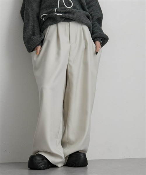 Soiunique（スワユニーク）の「落ち感素材ワイドドレープポケットパンツ［Soiunique］（その他パンツ・レディース・ブラック/ベージュ/アイボリー・FREE）」の4枚目の写真