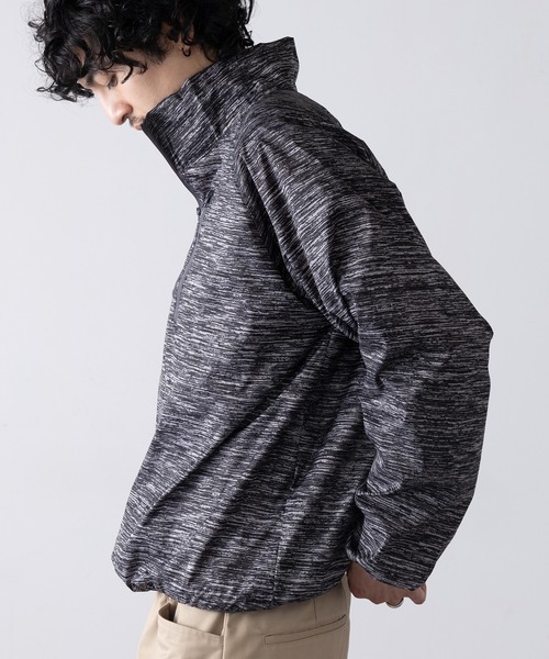 FORECAST（フォーキャスト）の「【FORECAST】総柄 ハーフジップ 防風プルオーバー ハイネック モックネック2276（マウンテンパーカー・メンズ・その他2/グレー系1/その他1・LL/M/L）」の17枚目の写真