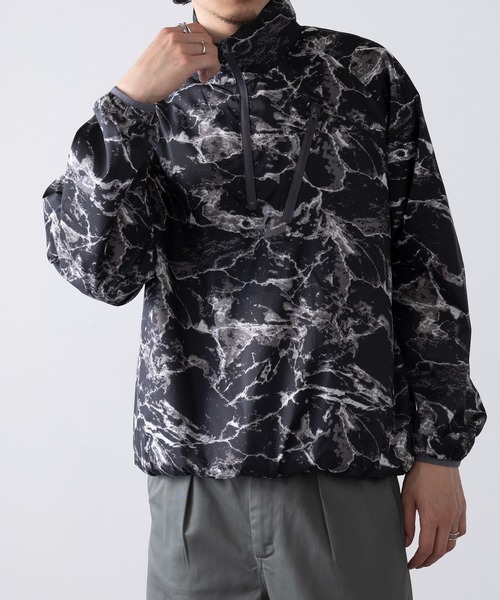 FORECAST（フォーキャスト）の「【FORECAST】総柄 ハーフジップ 防風プルオーバー ハイネック モックネック2276（マウンテンパーカー・メンズ・その他2/グレー系1/その他1・LL/M/L）」の22枚目の写真