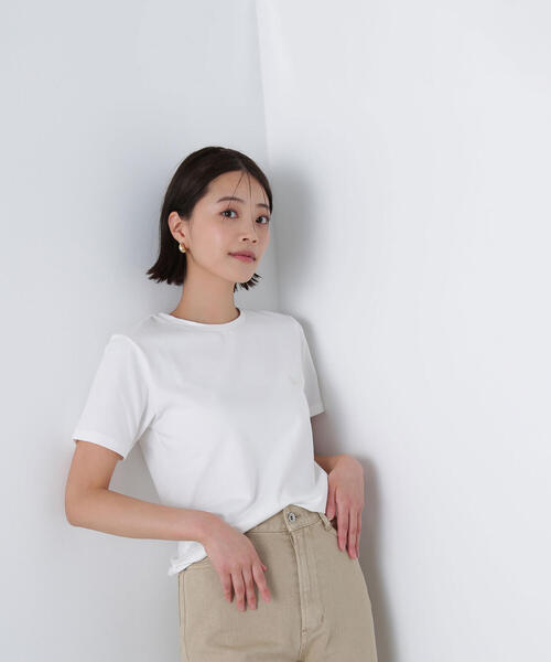 NATURAL BEAUTY BASIC(ナチュラルビューティーベーシック)の「◇ワンポイントコンパクトTシャツ(Tシャツ/カットソー・レディース・オフホワイト/ブルー/ネイビー・FREE)」の20枚目の写真
