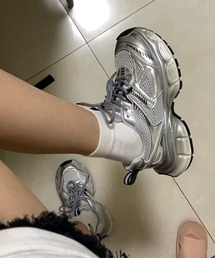 厚底軽量 シルバー メタリック ハイテクスニーカー culs132