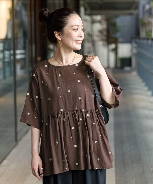 WEB限定】手洗い可 / バックリボンフラワー刺繍ブラウス（シャツ