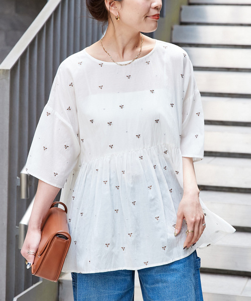 Simplicite（サンプリシテ）の「【WEB限定】手洗い可 / バックリボンフラワー刺繍ブラウス（シャツ/ブラウス・レディース・ホワイト/ブラウン・FREE）」の18枚目の写真