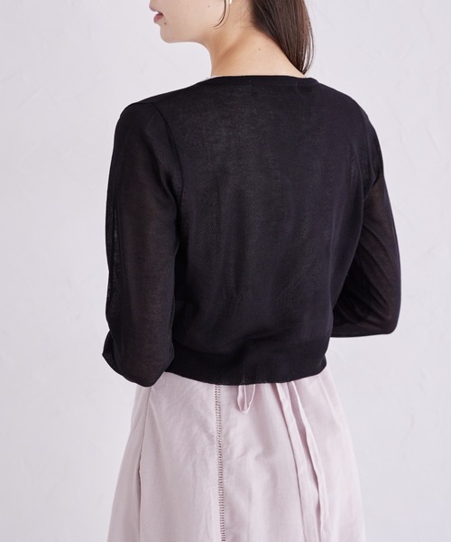 tocco closet(トッコ クローゼット)の「リボンメタル釦シアーカーディガン(カーディガン/ボレロ・レディース・オフホワイト/ブラック/ラベンダー・M)」の12枚目の写真